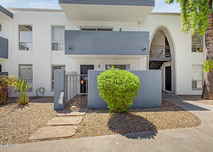 5135 N 10th Street - Photo 1