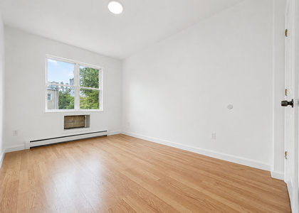 482 Kosciuszko Street - Photo 1