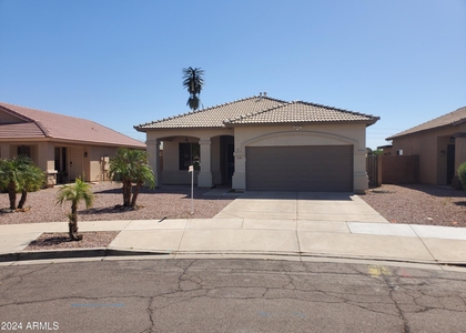 1507 S 171st Lane - Photo 1