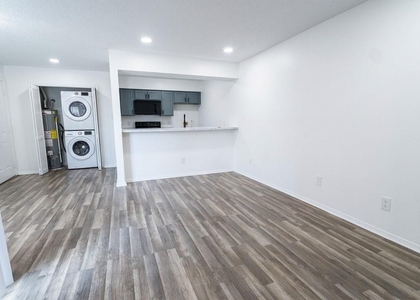 9813 Walnut Street - Photo 1
