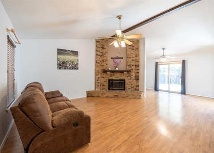1512 Jabbet Drive - Photo 1