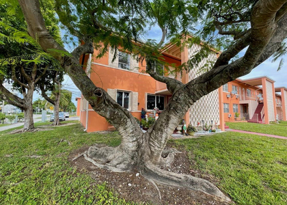 3591 Sw 10th Street - Photo 1