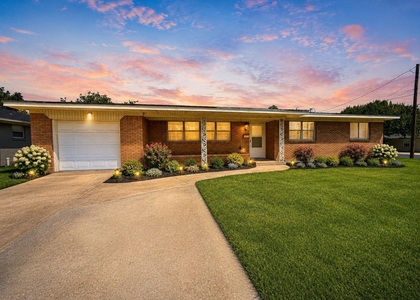 401 W Lamberth Road - Photo 1