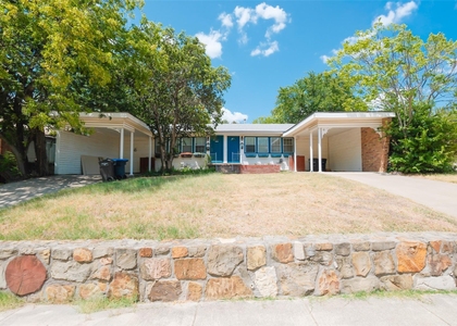 3900 Dexter Avenue - Photo 1