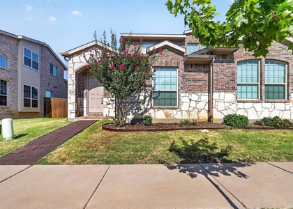 3342 Solana Circle - Photo 1