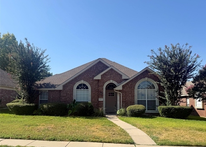 9941 Danbury Drive - Photo 1