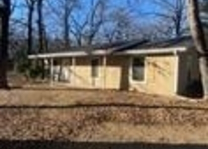 128 Pierce Drive - Photo 1