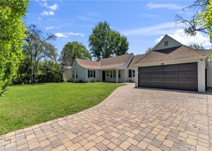 11944 Hesby Street - Photo 1