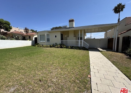 823 23rd Street - Photo 1
