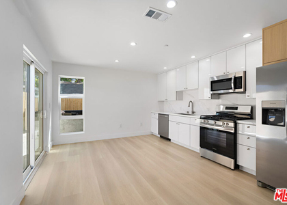 10963 Calvert - Photo 1