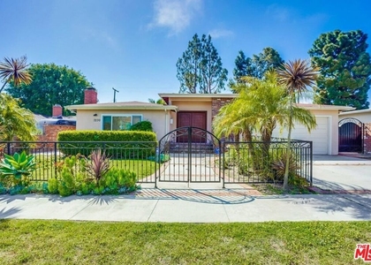 7230 W 90th Street - Photo 1