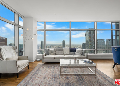 900 W Olympic Boulevard - Photo 1