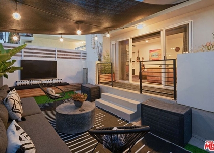 1400 N Vista Street - Photo 1