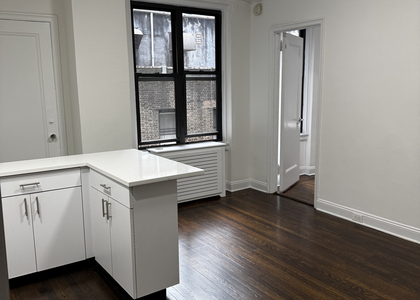 East 46th Street - Photo 1
