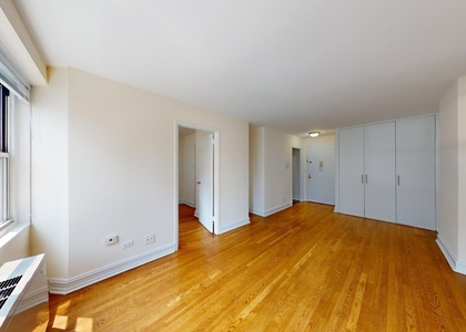 Eighth Avenue - Photo 1