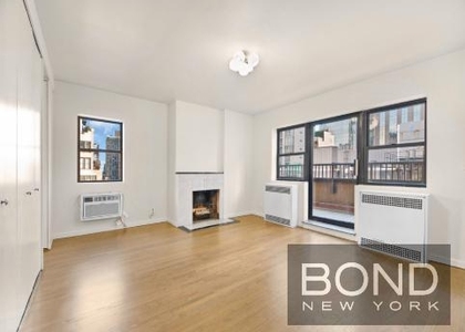 Madison Avenue - Photo 1
