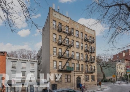 17th Street - Photo 1