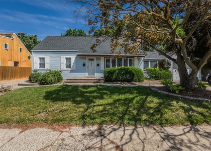 306 5th Avenue - Photo 1