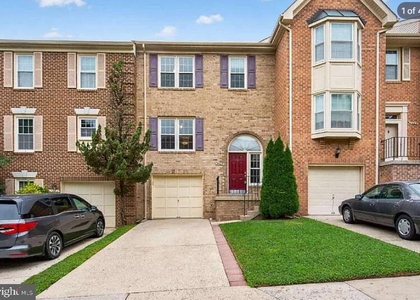 7427 Salford Court - Photo 1