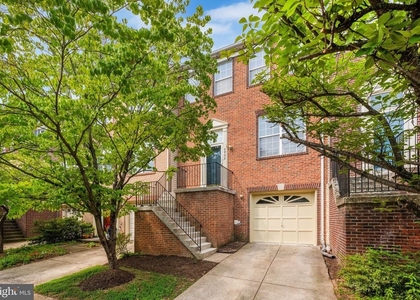 2902 Jessica Court - Photo 1
