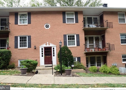 3814 Lyndhurst Drive - Photo 1
