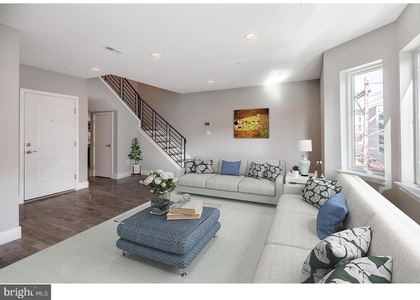 910 N 16th Street - Photo 1