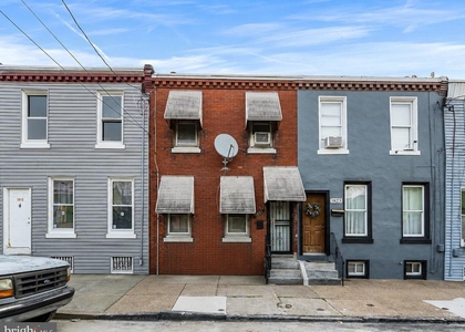 1821 E Sergeant Street - Photo 1
