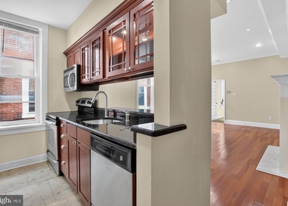 1712 Wallace Street - Photo 1