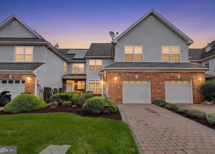 16 Shelley Circle - Photo 1