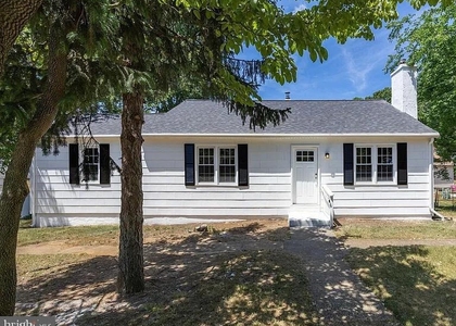 217 Chestnut Street - Photo 1
