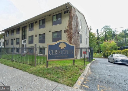 3111 Naylor Road Se - Photo 1