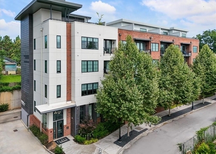 22 Airline Street Ne - Photo 1