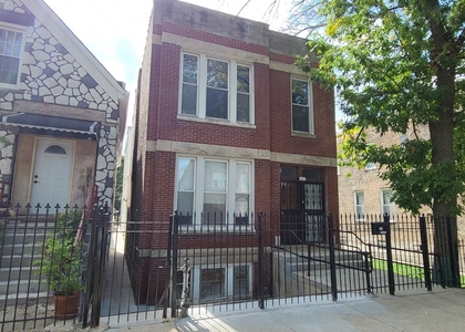 827 W 33rd Place - Photo 1