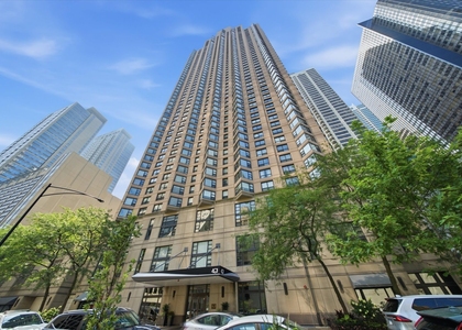 401 E Ontario Street - Photo 1