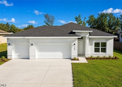 1105 Ne 10th Street - Photo 1