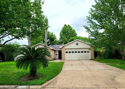 2711 S Brompton Drive - Photo 1