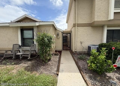 1451 Sheafe Avenue Ne - Photo 1