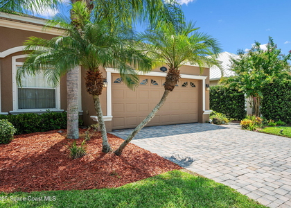 1749 Tullagee Avenue - Photo 1