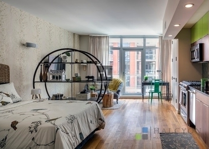 Bedford Avenue - Photo 1