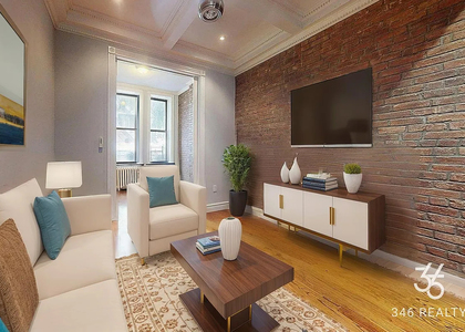 214 East 25th Street - Photo 1