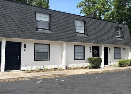 6030 Sw 12th Place - Photo 1