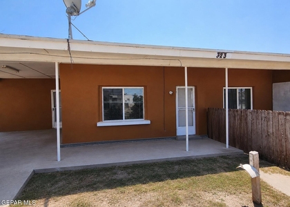 323 Singh Street - Photo 1