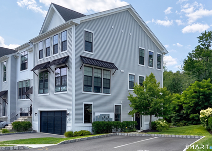 25 Brentwood Circle - Photo 1