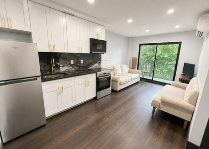 870 New York Avenue870 New Yor - Photo 1