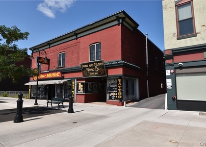 152 Court Street - Photo 1