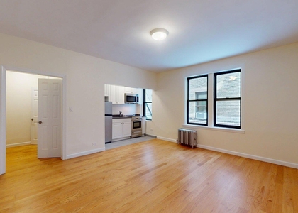 West 10th Street - Photo 1