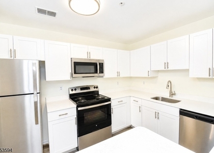 1311 King Ct - Photo 1