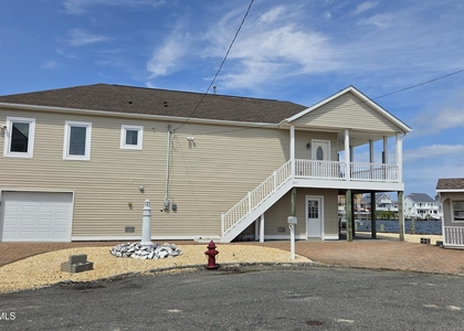 255 Pine Drive - Photo 1