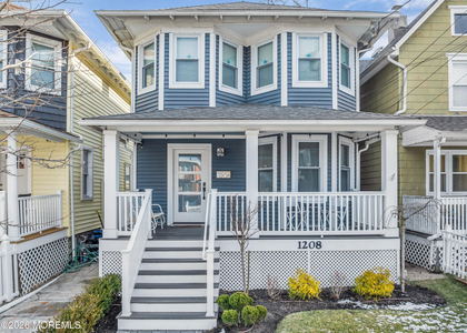 1208 Bond Street - Photo 1