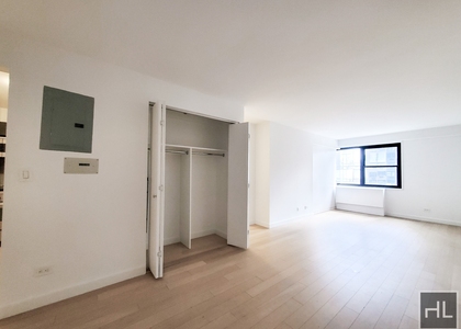 East 39th Street - Photo 1